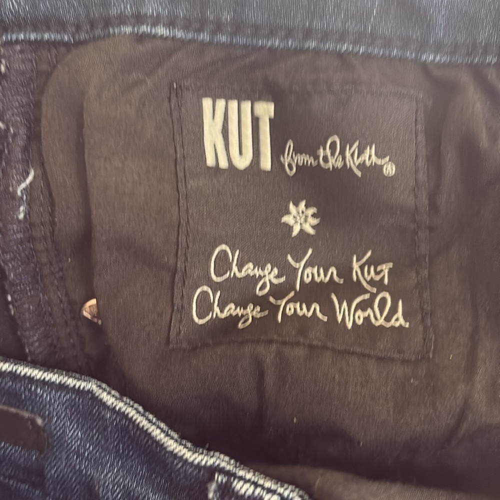 Kut from the Kloth - Baby Bootcut Women's Jeans. Size 14 - Picture 12 of 13